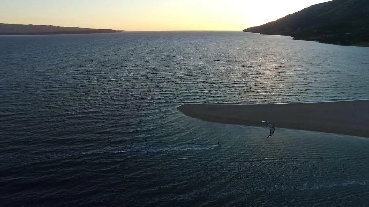 Botel Luxury Catamaran Lagoon 42, Ac & Gn Split