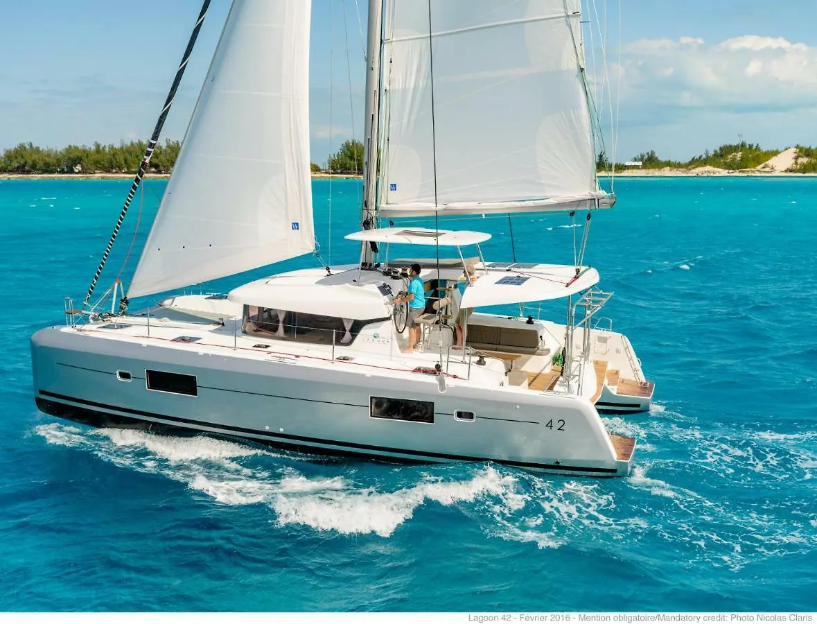 Luxury Catamaran Lagoon 42, Ac & Gn Split
